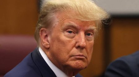 FT: Рейтинг Трампа упал до рекордно низкого уровня