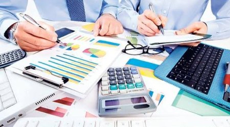 Центробанк Азербайджана установил официальные курсы валют