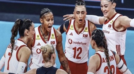 Turkey women's volleyball team beats Italy 3-2 to claim European title