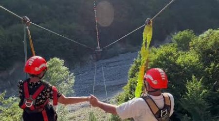 Şəkidə istirahət mərkəzində kanat qırılıb, 2 nəfər ölüb - Yenilənib