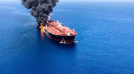 ABŞ qüvvələri Xarq adası yaxınlığında İran tankerini vurub