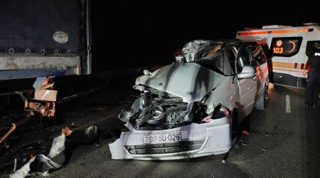 Lənkəranda TIR ilə mikroavtobus toqquşub, ölən və yaralananlar var