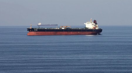 
Hörmüz boğazından keçən tankerə zərbə endirilib