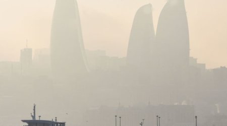 Baku dust levels exceed normal limits on cross-border winds