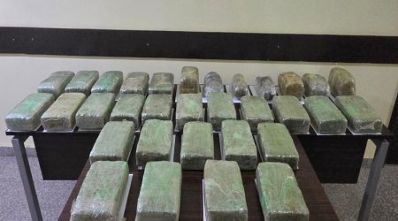 
В Баку полиция изъяла 31 кг наркотиков