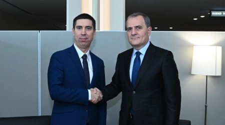 Ceyhun Bayramovla Moldovanın XİN rəhbəri görüşüb