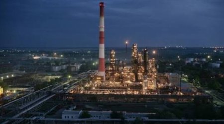 Остановился атакованный российский НПЗ