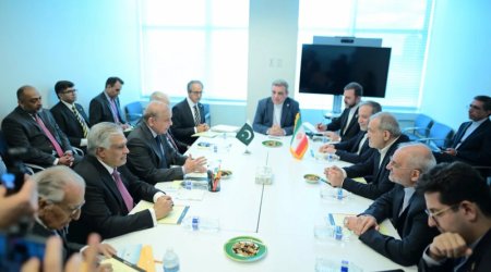 Şahbaz Şərif və Pezeşkian Nyu-Yorkda regional vəziyyəti müzakirə ediblər