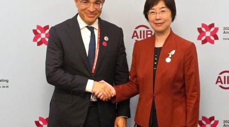 Azərbaycan və AIIB "yaşıl enerji"nin təşviqinə dəstəyi müzakirə edib