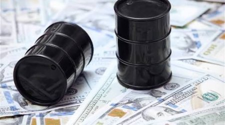 Азербайджанская нефть незначительно подешевела