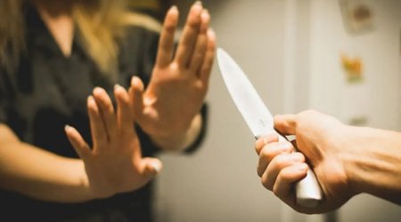 Bacısı ona 15 bıçaq zərbəsi vuran qardaşını bağışlayıb