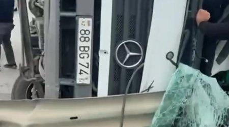 
Qaradağda ağır qəza -4 nəfər ölüb