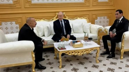 Алиев провел неформальную встречу с Путиным