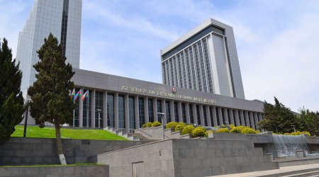 Парламент рассмотрит 13 законопроектов