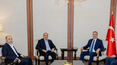 Глава МИД Турции принял делегацию ХАМАС в Анкаре