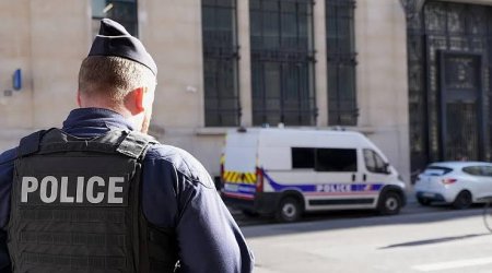 Во Франции задержали трех подростков по подозрению в торговле украденными данными