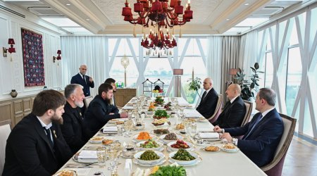 İlham Əliyev və Ramzan Kadırov birgə nahar ediblər