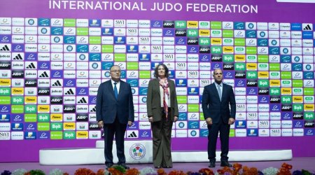 Cüdo üzrə dünya çempionatının bayrağı Qazaxıstana təhvil verilib