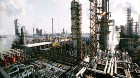 

Azərbaycanda bu il 4,5 mln. ton neft emal edilib
