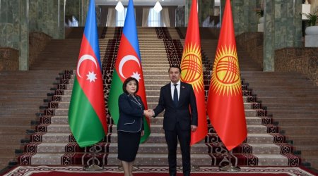 Sahibə Qafarova Qırğızıstan parlamentinin sədri ilə görüşüb