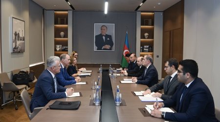 Ceyhun Bayramov Xorvatiya XİN-in dövlət katibi ilə görüşüb