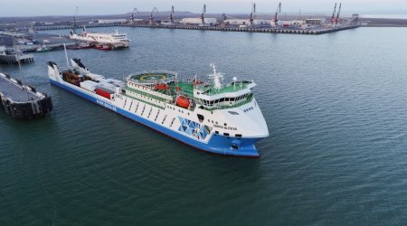 

Azərbaycanda gəmi-bərələri ilə sərnişin daşımaları 14% artıb
