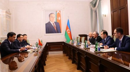 
Kamran Əliyev Qırğızıstan Baş prokurorunun birinci müavini ilə görüşüb