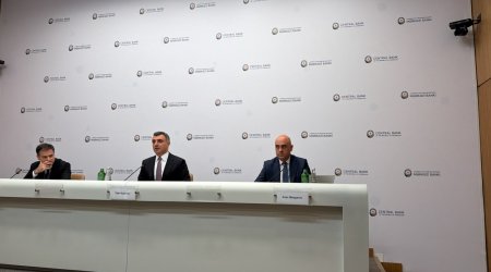 Mərkəzi Bank rəqabəti artırmaq üçün bankların birləşməsini təşviq etməyə hazırdır