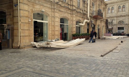 В Баку снесли террасу известного ресторана - ФОТО