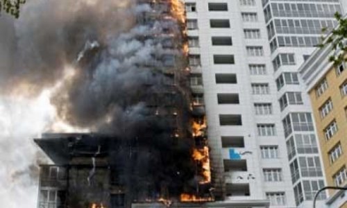 В Баку сгорел жилой дом, пострадали трое детей