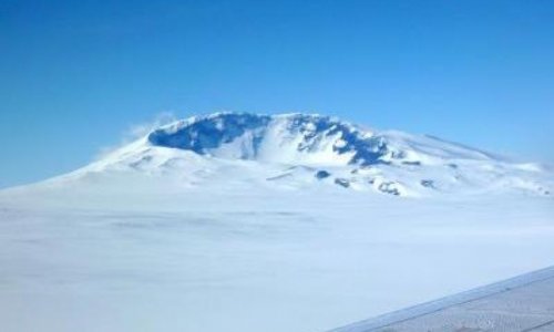 Неизвестный подледный вулкан в Антарктиде