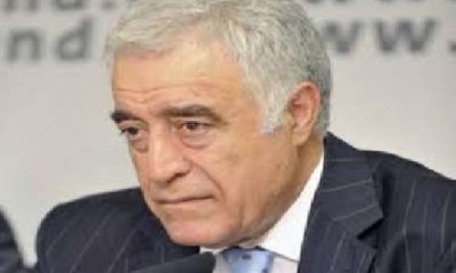 Ильяс Исмайлов призвал отобрать мандаты у 20 депутатов