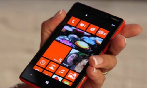 "Nokia" rəsmən "Microsoft"a satıldı