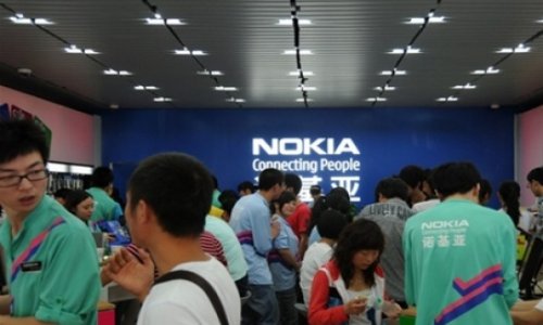 Работники Nokia начали забастовку против Microsoft