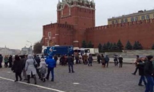 С Красной площади эвакуировали людей из-за угрозы взрыва