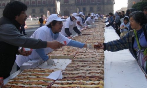 10 tonluq piroq bişirilib