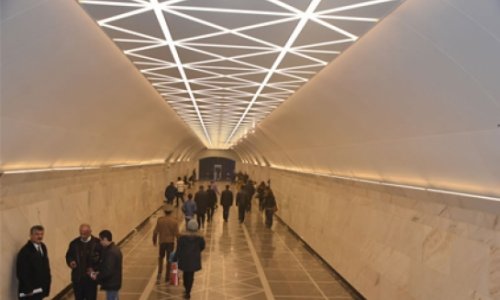 "28 May" metrosundakıı sürüşkənlik aradan qaldırıldı - FOTOLAR