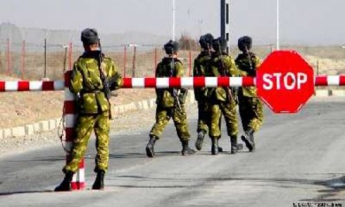 Киргизия временно закрыла границу с Таджикистаном
