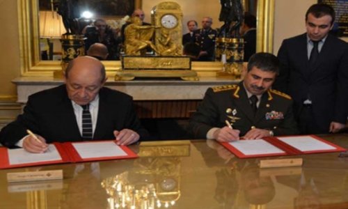 Azərbaycan və Fransanın Müdafiə nazirlikləri anlaşma imzaladı