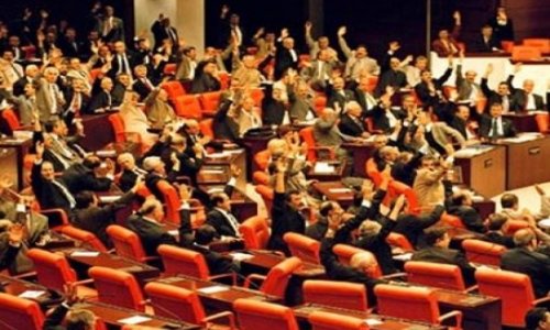 Драка в турецком парламенте -ВИДЕО