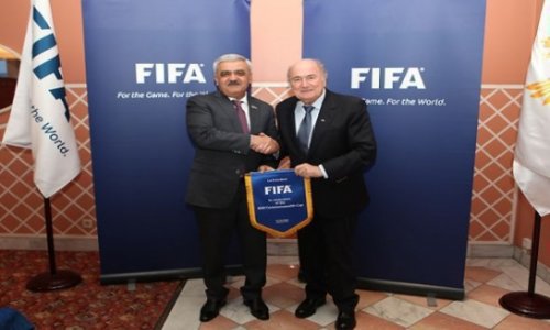 Ровнаг Абдуллаев встретился с президентом ФИФА