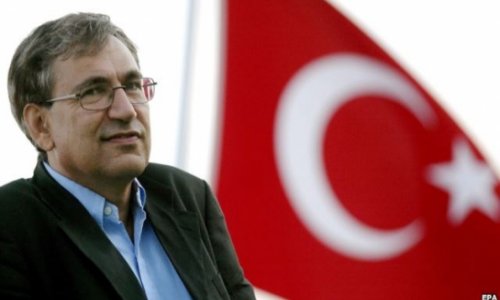 Orxan Pamuk: “Kimin iqtidara gəlməsi məni maraqlandırmır”