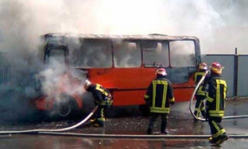 Bakı-Sumqayıt yolunda sərnişin avtobusu yandı