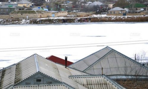 Bakıda böyük göl dondu - FOTO