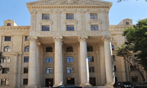 Официальный Баку прокомментировал предложение Уорлика