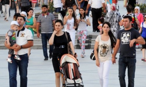 Население Азербайджана приблизилось к 9,5 млн человек