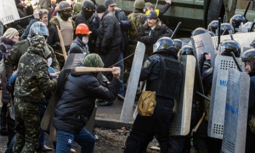 В Киеве десятки солдат перешли на сторону оппозиции