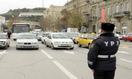 На некоторых дорогах Баку движение будет ограничено