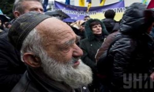 5 тыс. крымских татар митингуют за целостность Украины- ВИДЕО