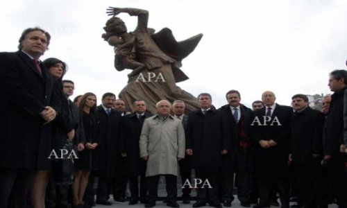 Ankarada Xocalı abidəsinin rəsmi açılışı olub